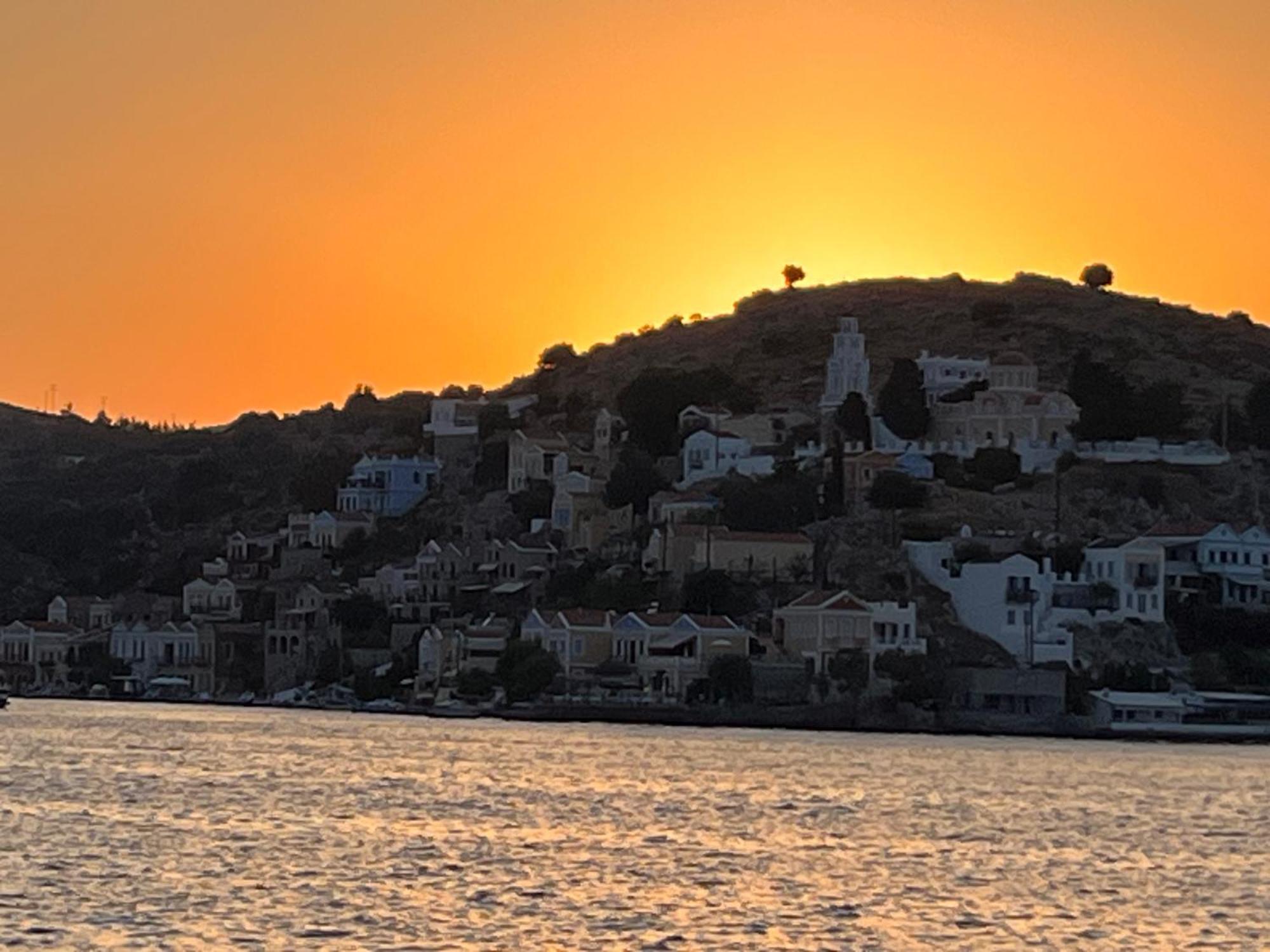 Aleminas Rooms Symi Exterior foto