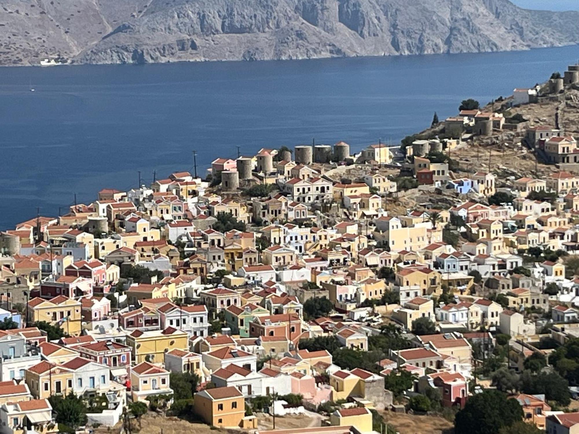 Aleminas Rooms Symi Exterior foto