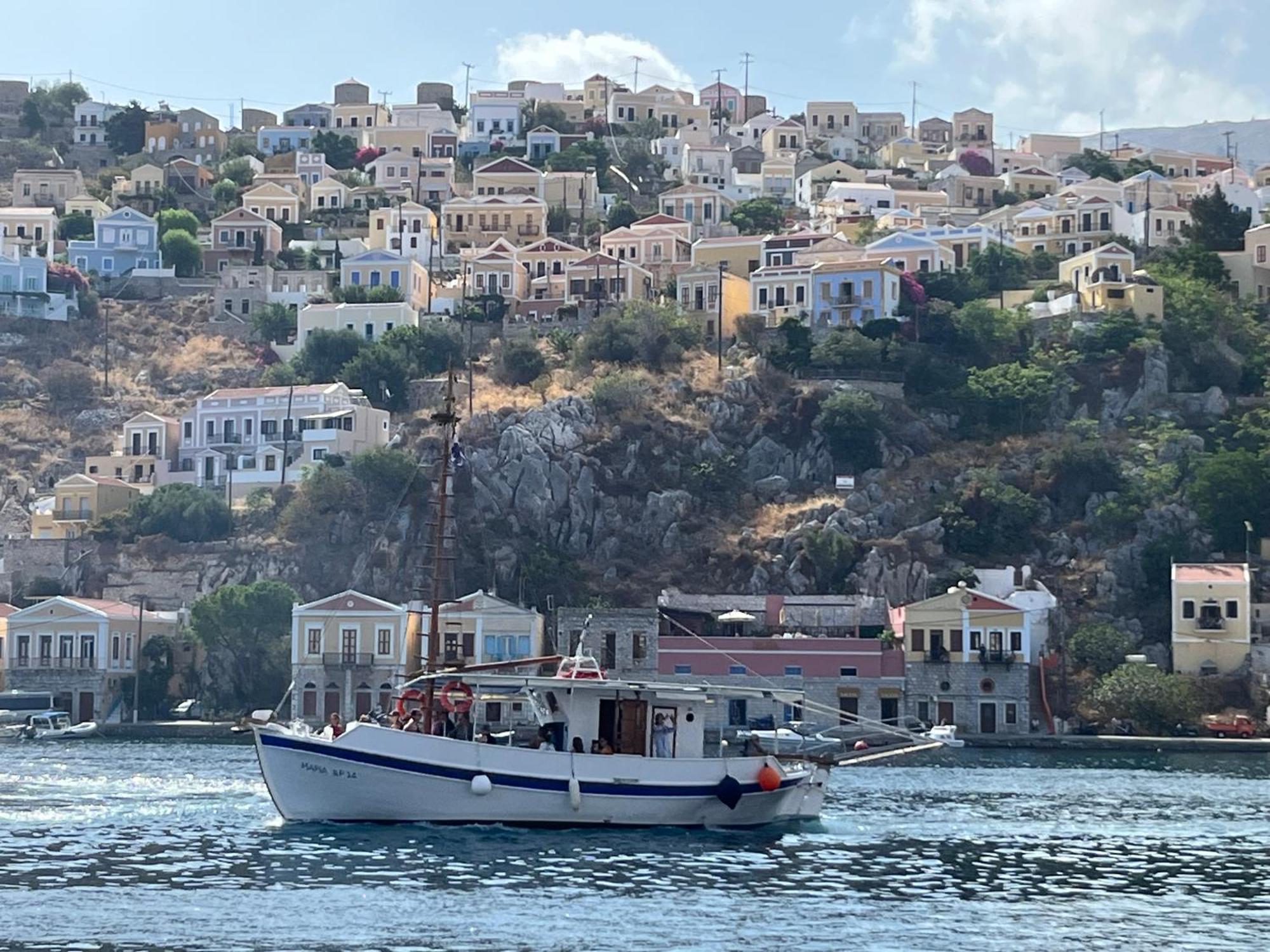 Aleminas Rooms Symi Exterior foto